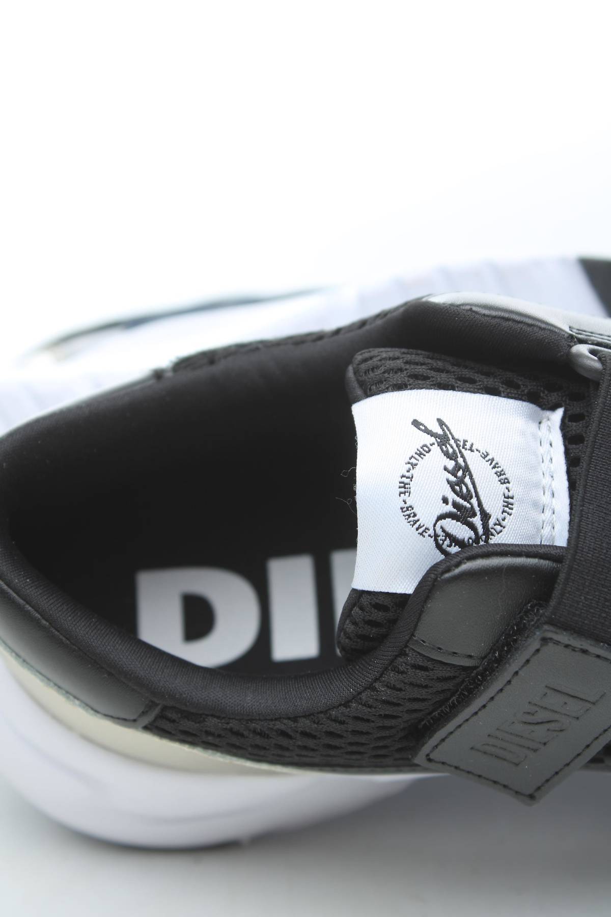 Дамски обувки Diesel5 - Contour.bg Дамски обувки Diesel5