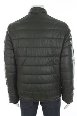 Преходно яке Guess2