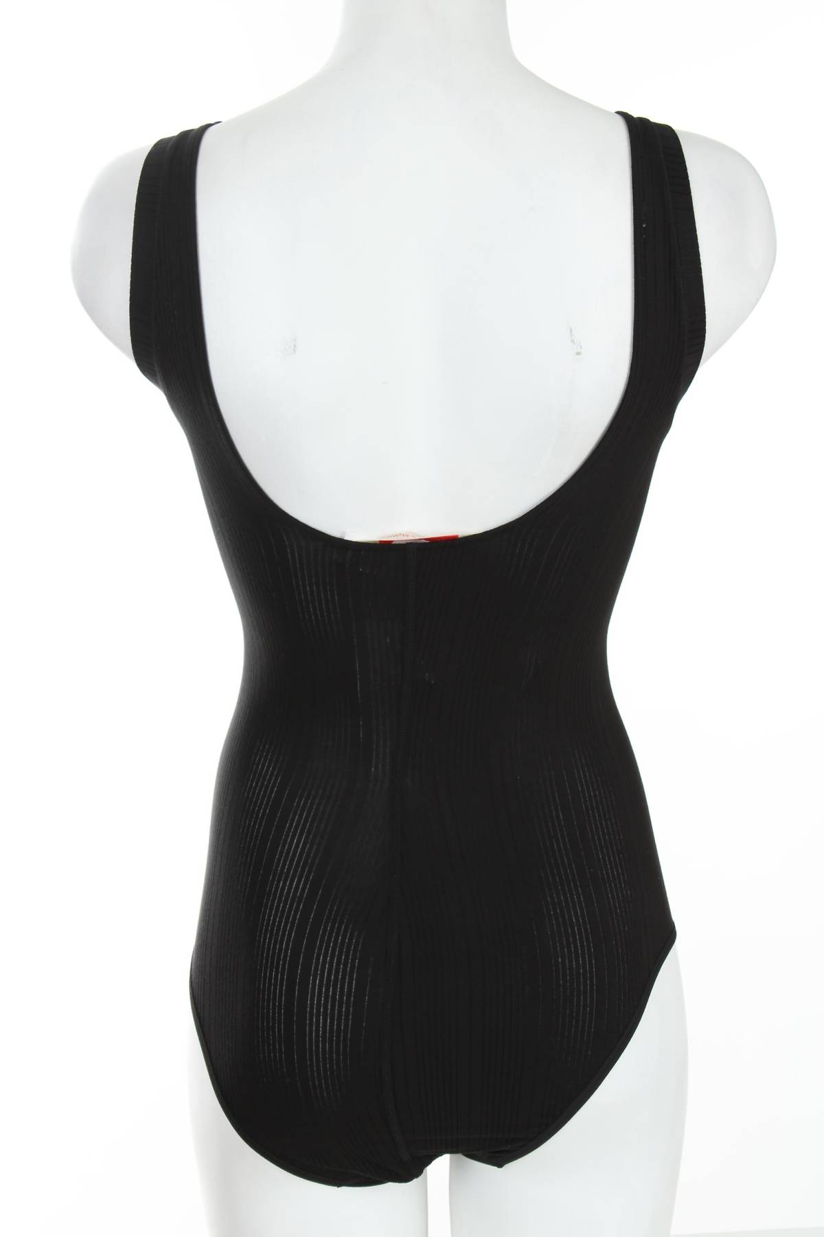 Γυναικείο κορμάκι Triumph2