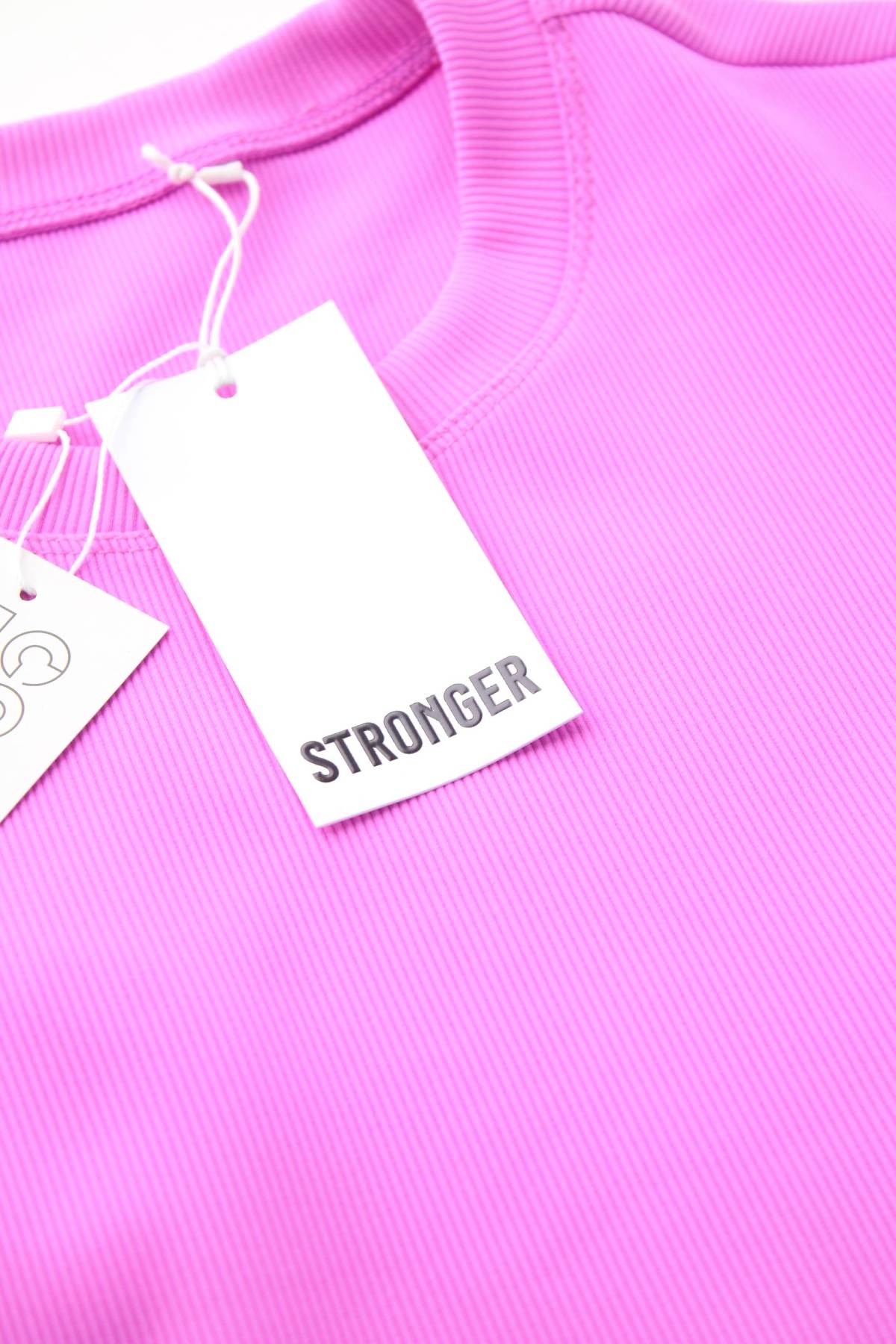 Дамска спортна тениска Stronger3