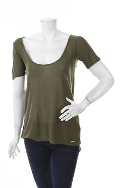 Γυναικεία μπλούζα Guess1