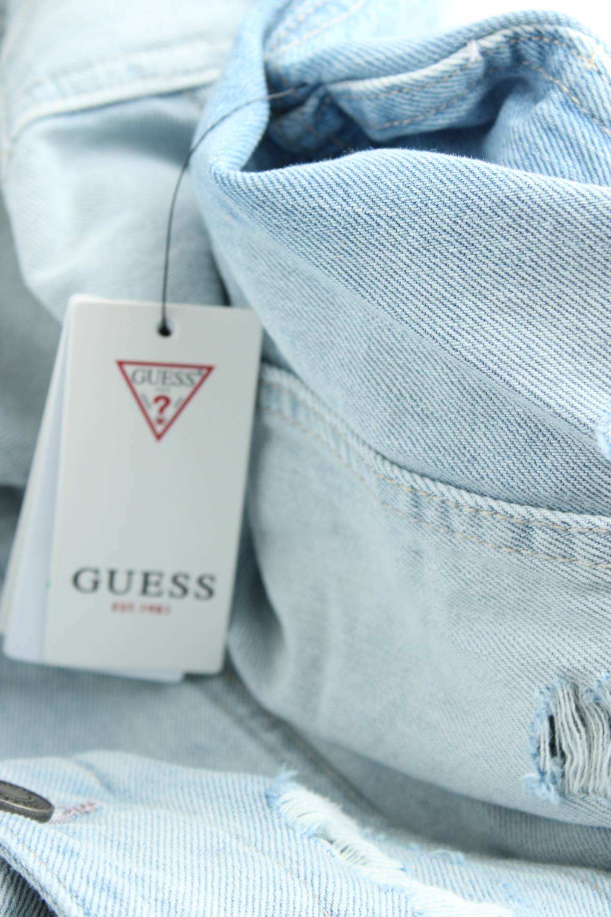 Дънково яке Guess3