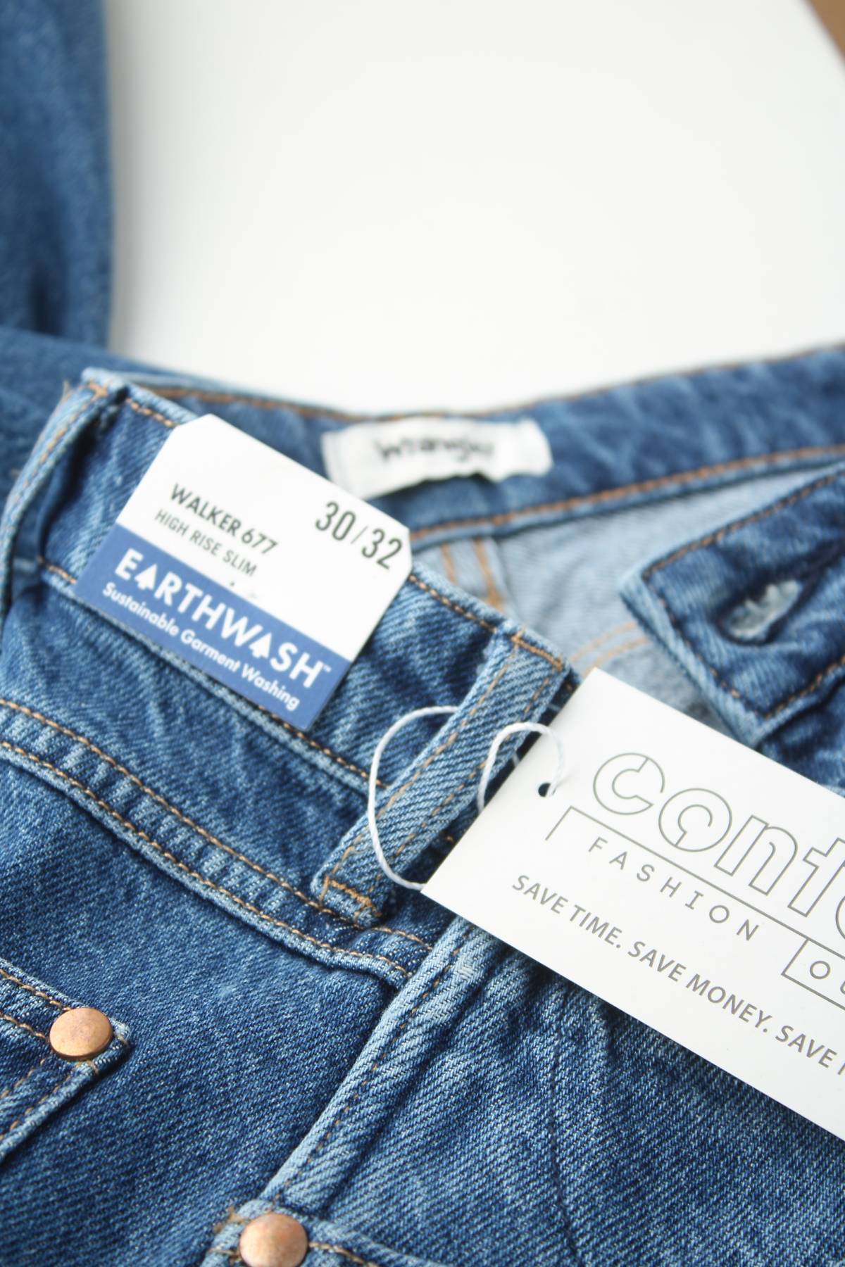 Дамски дънки Wrangler3