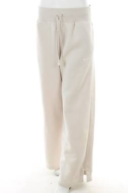 Дамско спортно долнище Nike1