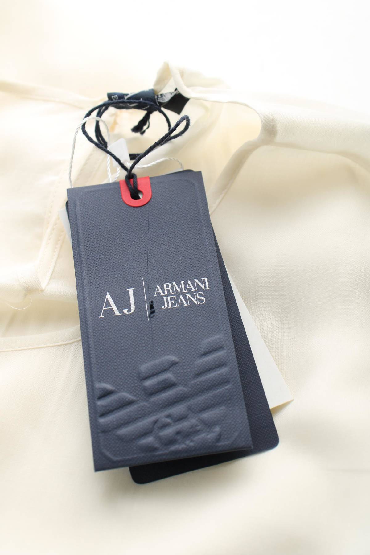 Дамска блуза Armani Jeans3 - Contour.bg Дамска блуза Armani Jeans3