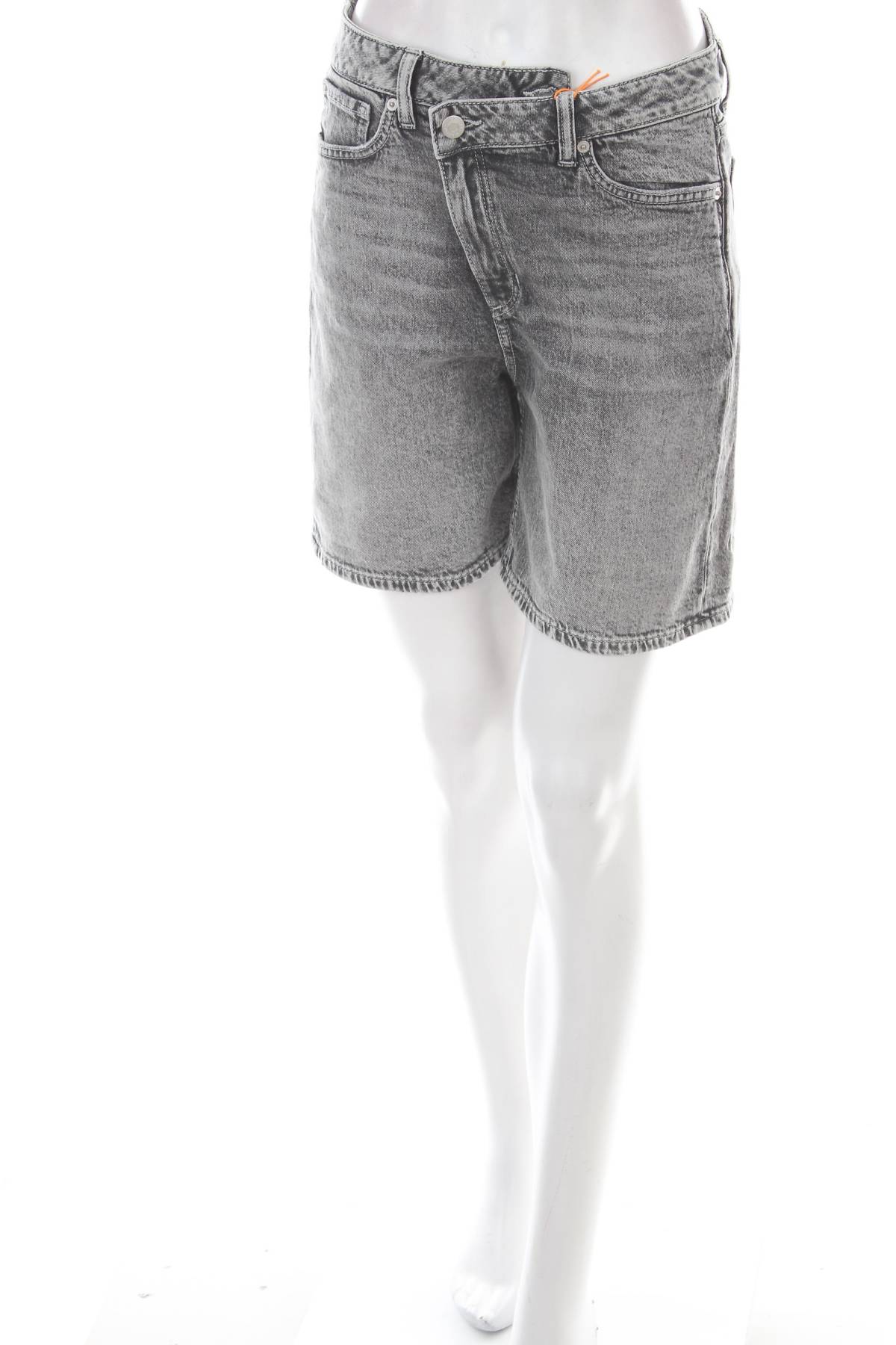 Γυναικεία τζιν σορτσάκια Q/S designed by s.Oliver1 - Contourshop.gr Γυναικεία τζιν σορτσάκια Q/S designed by s.Oliver1