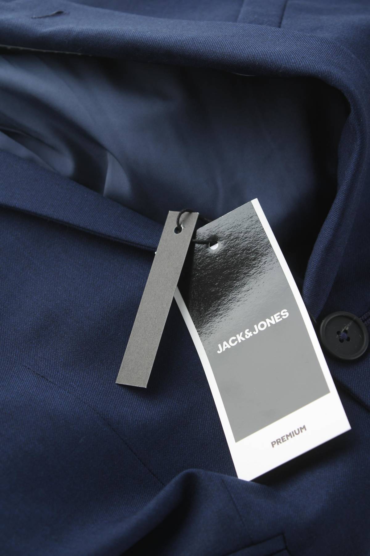 Παιδικά σακάκια Jack & Jones3