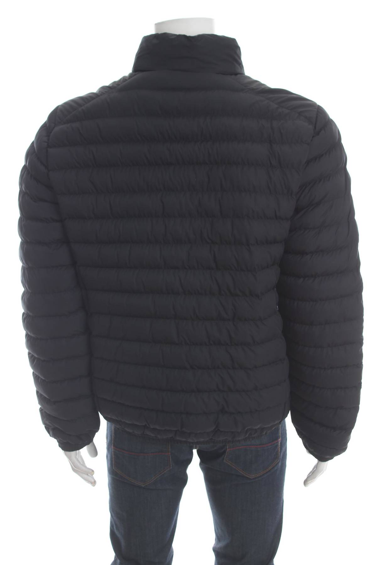 Μπουφάν Invicta2