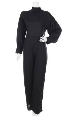Дамски гащеризон Boohoo1 - Contour.bg Дамски гащеризон Boohoo1