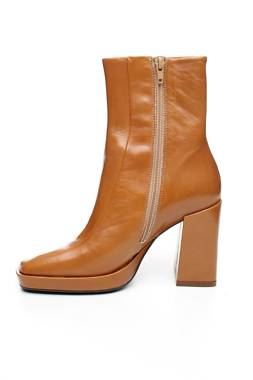 Γυναικεία μποτάκια Jonak Paris2