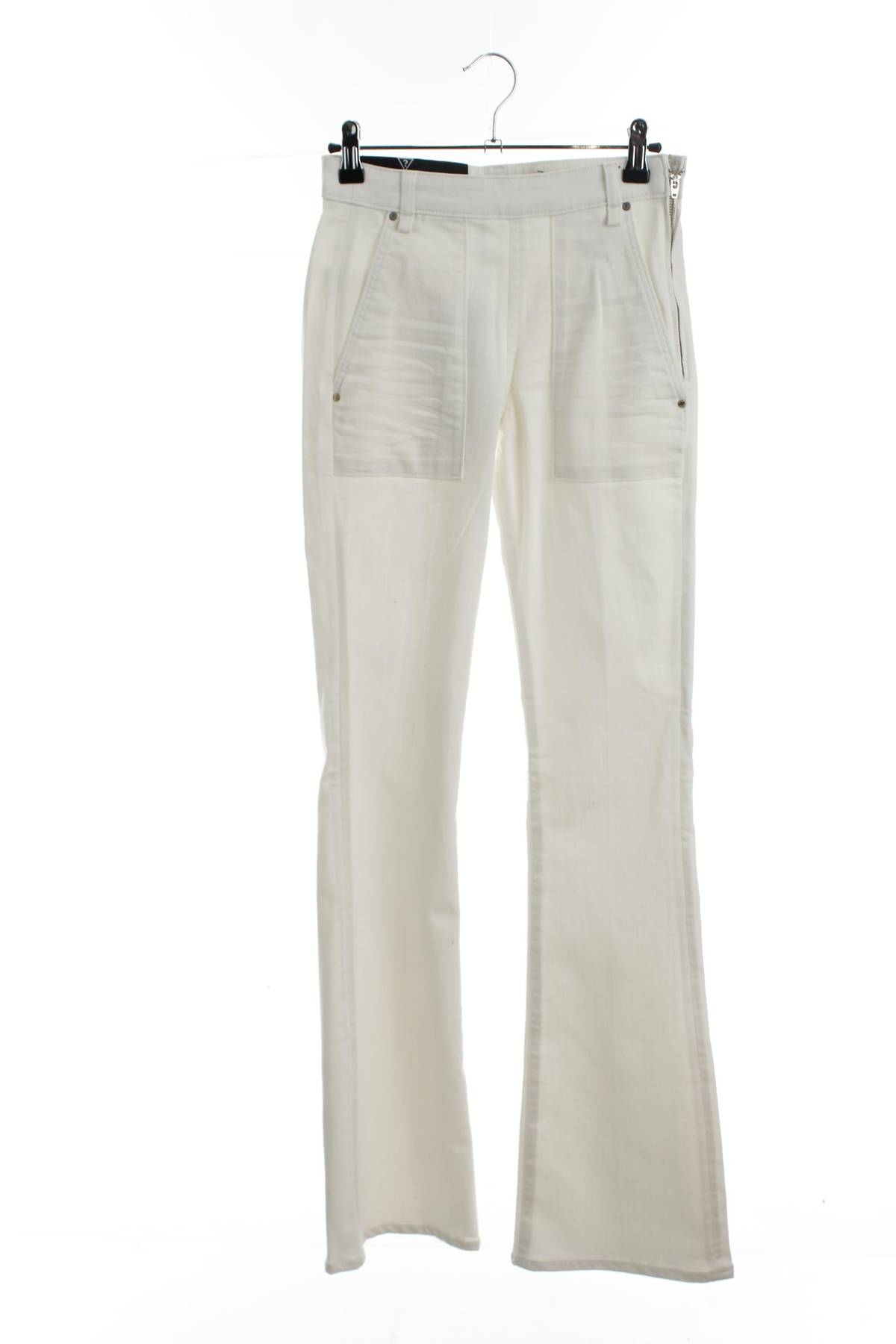 Γυναικεία τζιν Guess1