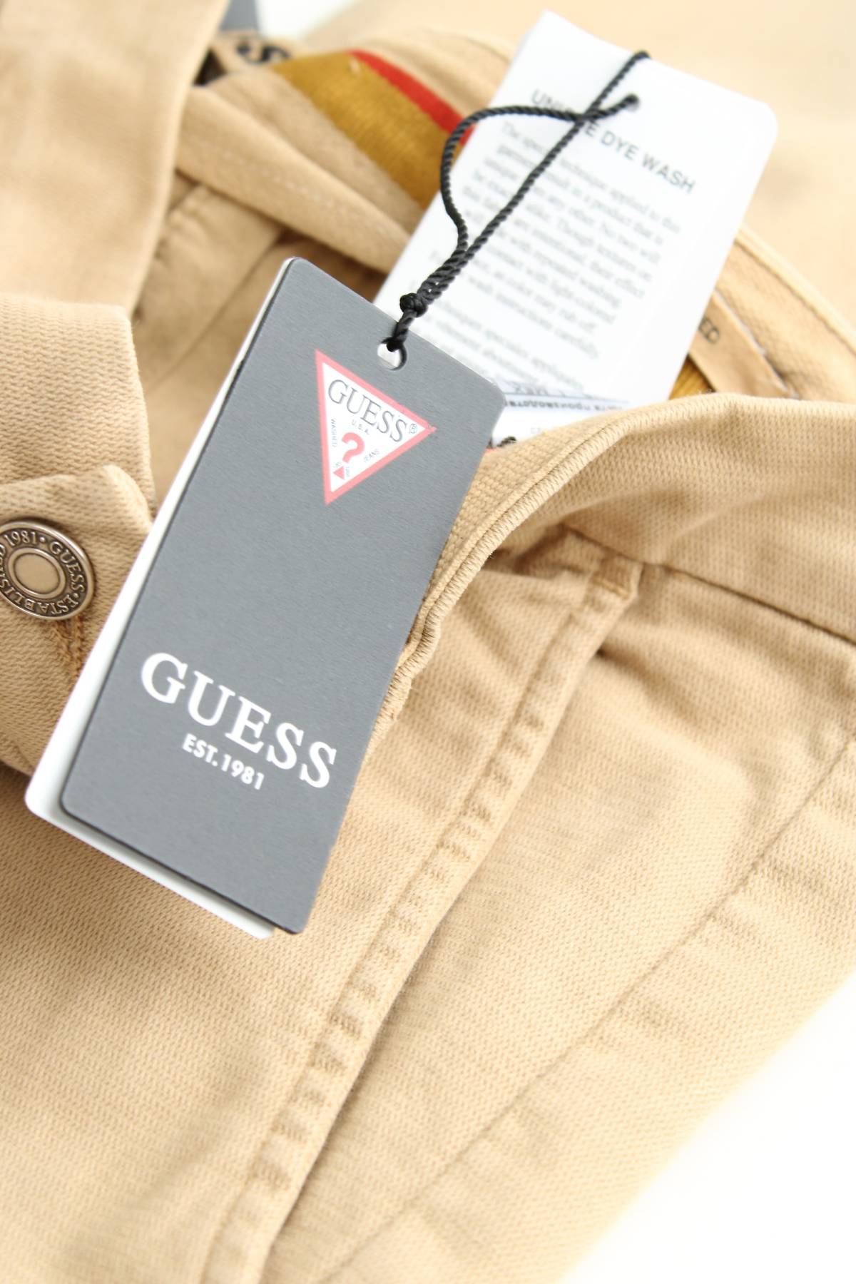 Мъжки панталон Guess3