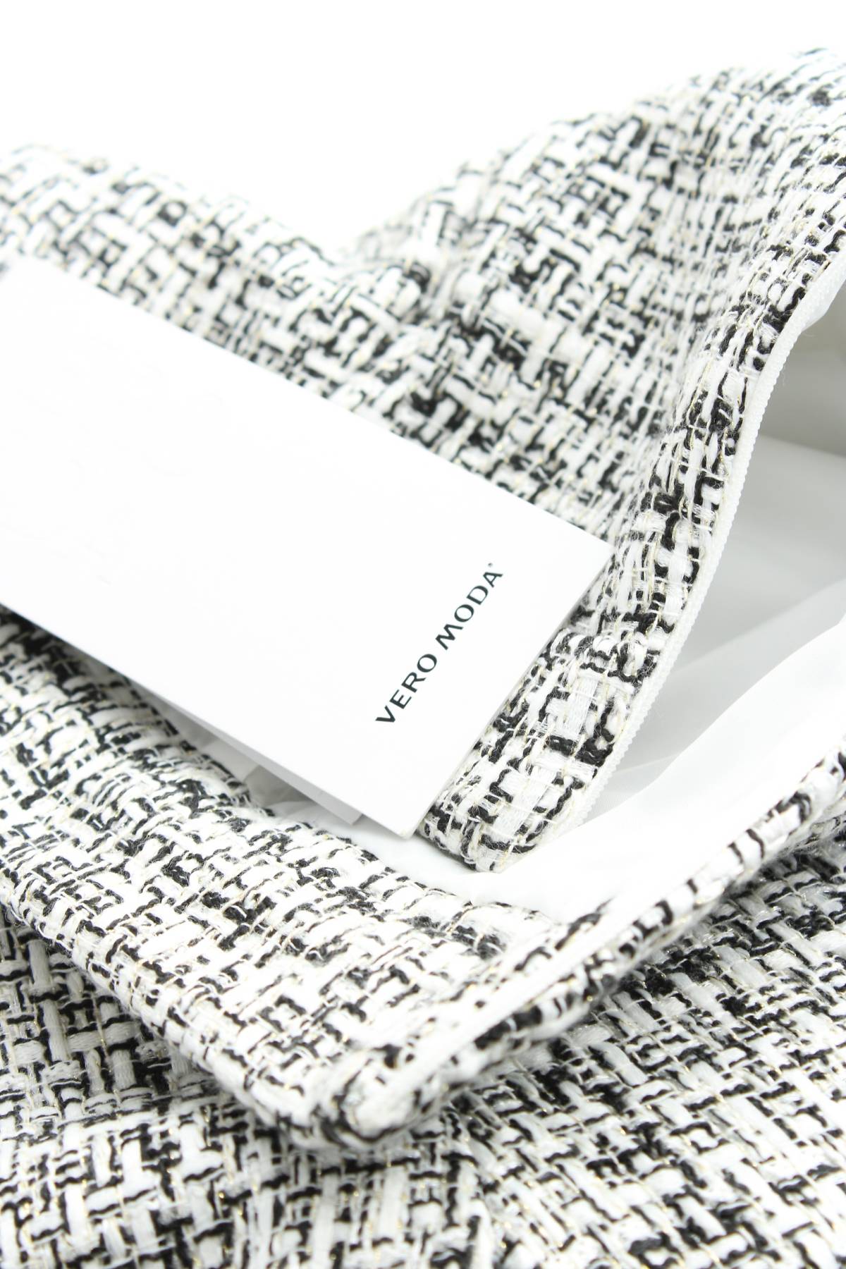 Дамски къс панталон Vero Moda3