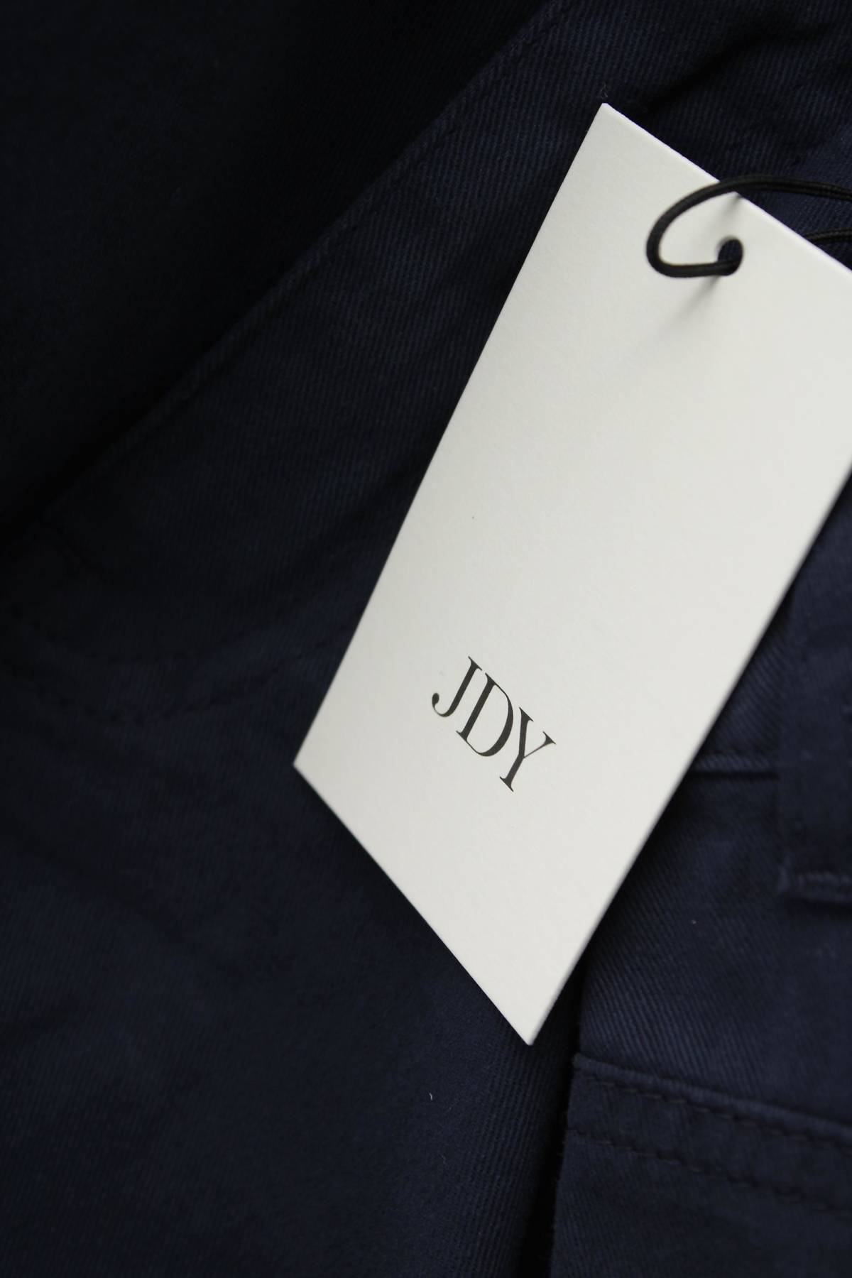 Дамски къс панталон Jdy3