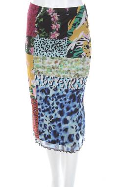 Φούστα Desigual1