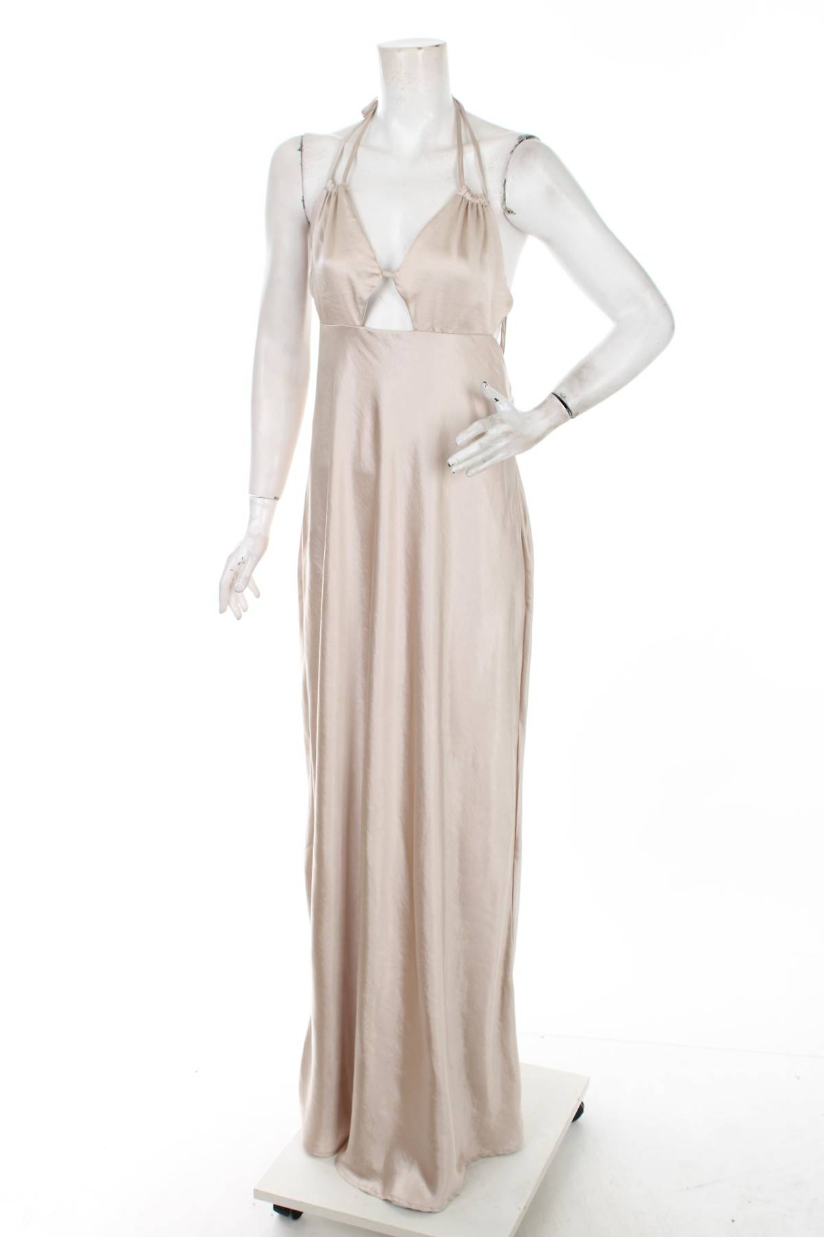 Φορέματα Boohoo1