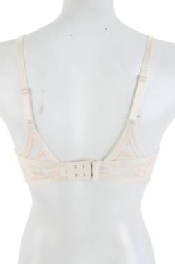 Сутиен Triumph2 - Contour.bg Сутиен Triumph2