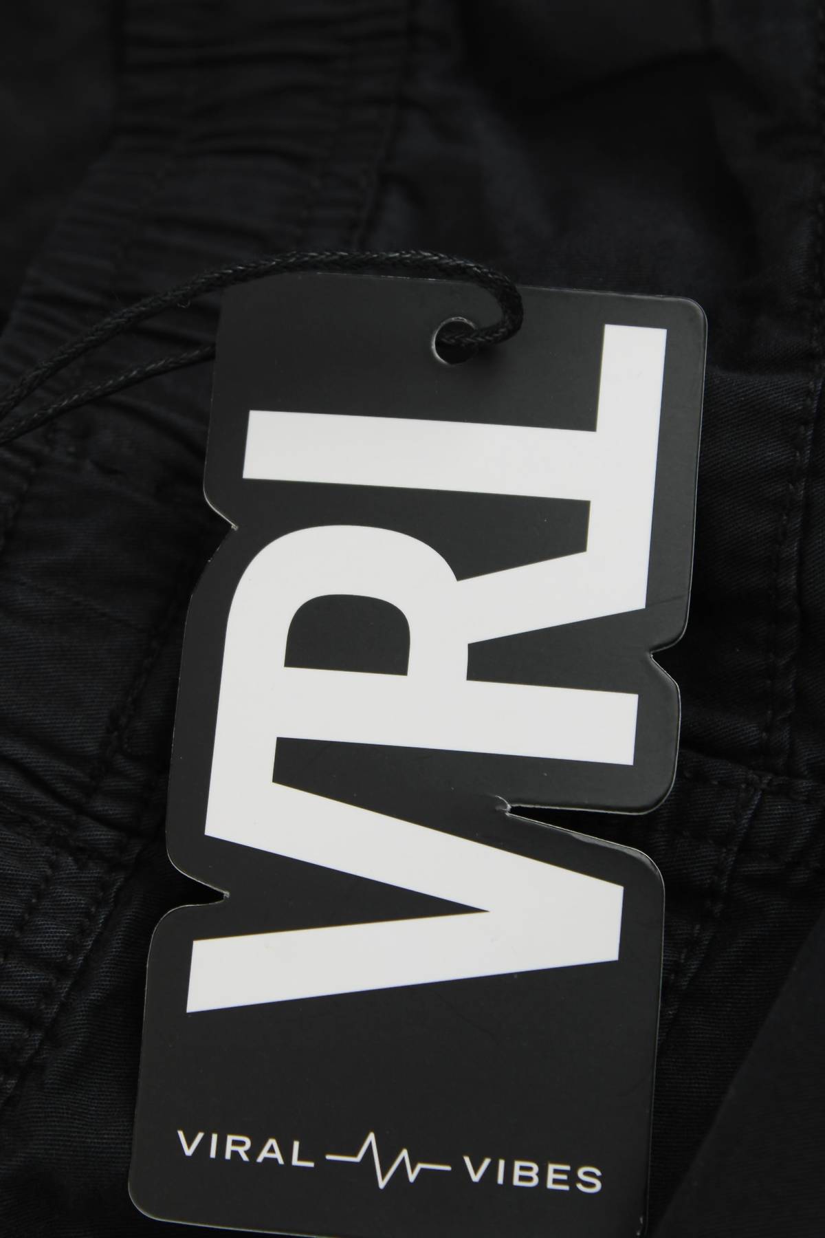 Мъжки къс панталон Viral Vibes3